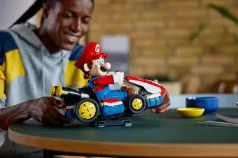 72037 Mario Kart – Mario & Standard Kart